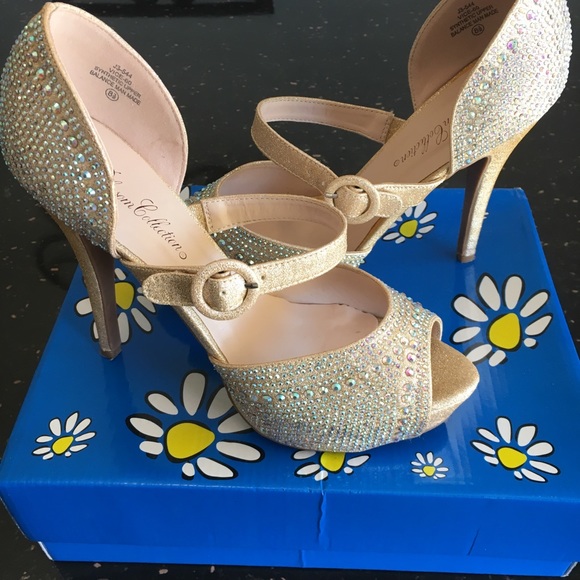 ⬇️Rhinestone bling nude high heels sz 8.5 (used) - Picture 7 of 7
